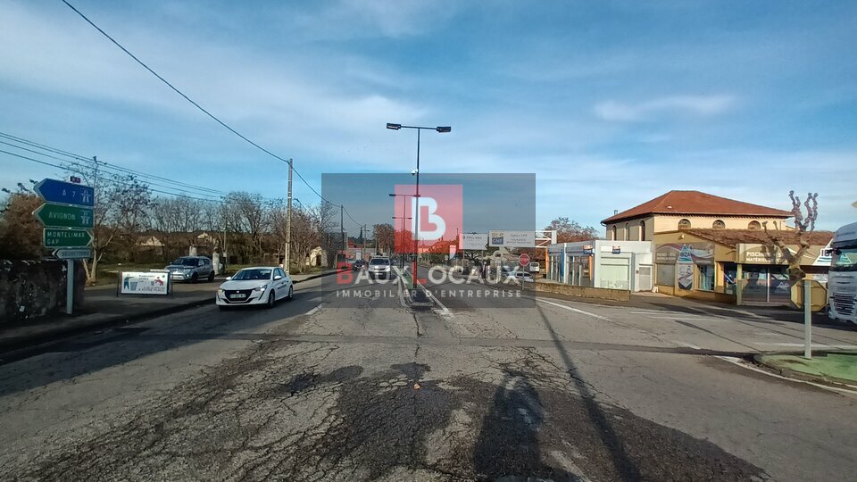 BAUX LOCAUX LOCATION-LOCAL COMMERCIAL-ORANGE-84
