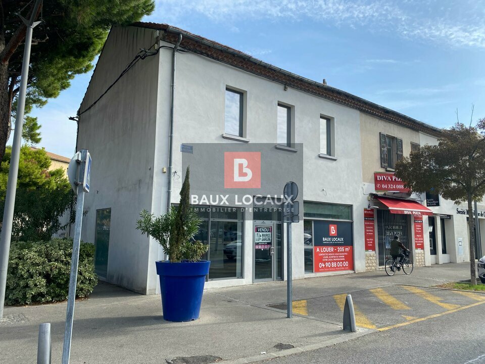 BAUX LOCAUX VENTE-LOCAL COMMERCIAL-SORGUES-84