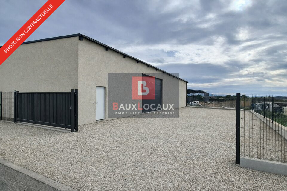 BAUX LOCAUX LOCATION-LOCAL D'ACTIVITE-CARPENTRAS-84