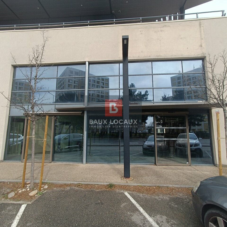 BAUX LOCAUX LOCATION-LOCAL D'ACTIVITE-AVIGNON-84