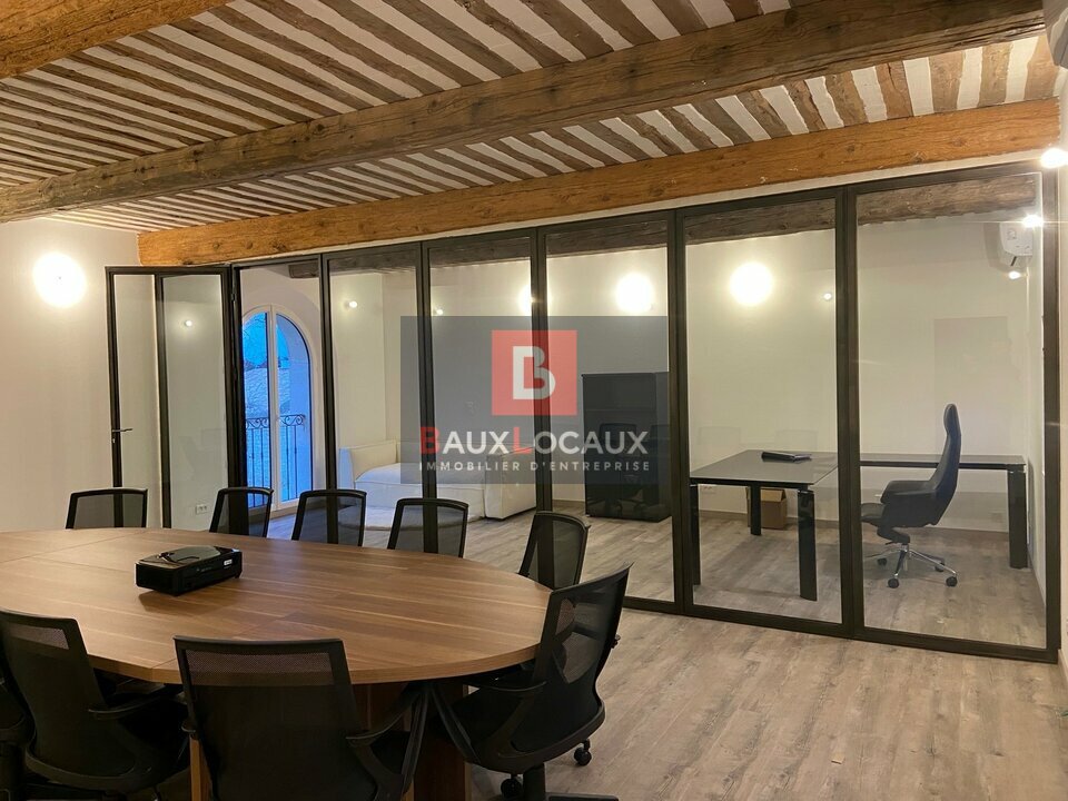 BAUX LOCAUX LOCATION-LOCAL COMMERCIAL-L'ISLE_SUR_LA_SORGUE-84