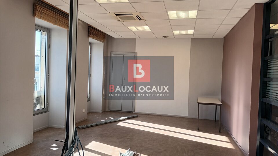 BAUX LOCAUX LOCATION-BUREAUX-AVIGNON-84