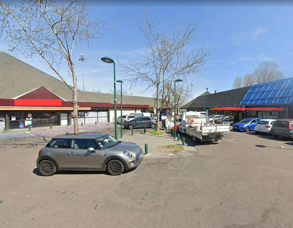 ERCINEA VENTE-LOCAL COMMERCIAL-MANTES-LA-VILLE-78