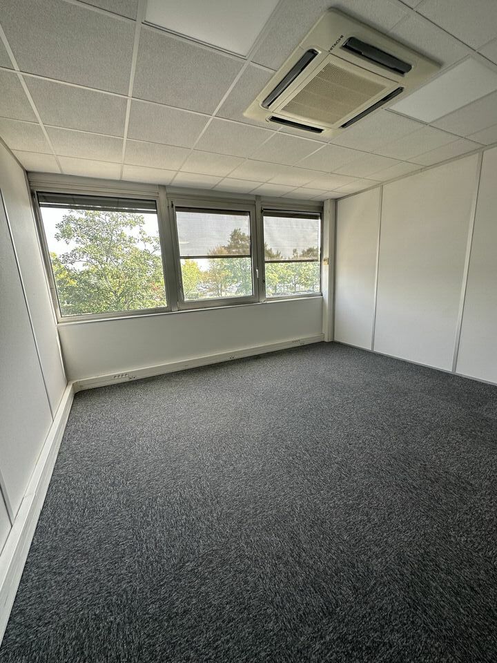 ERCINEA LOCATION-BUREAUX-BUC-78