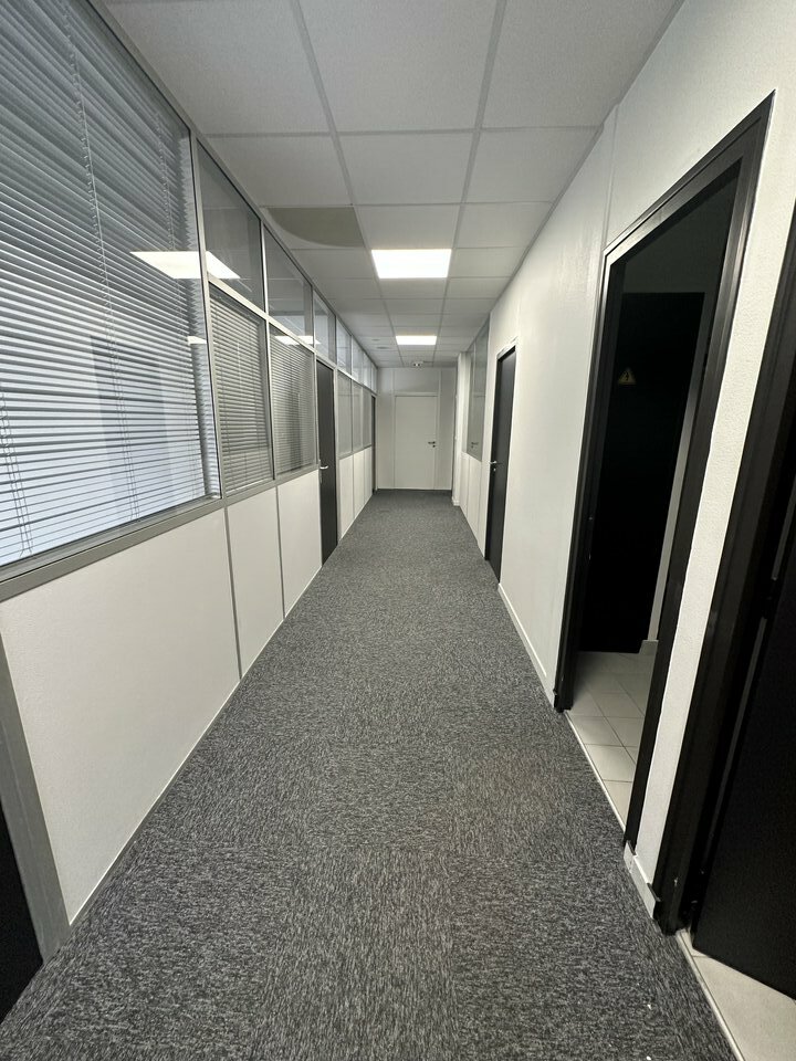 ERCINEA LOCATION-BUREAUX-BUC-78