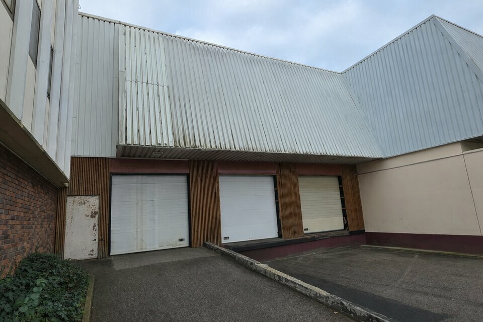 ERCINEA LOCATION-LOCAL D'ACTIVITE-L'HAY_LES_ROSES-94