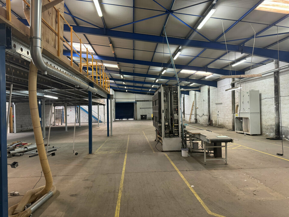 TIJA LOCATION-ENTREPOT-ARTIGUES-PRES-BORDEAUX-33