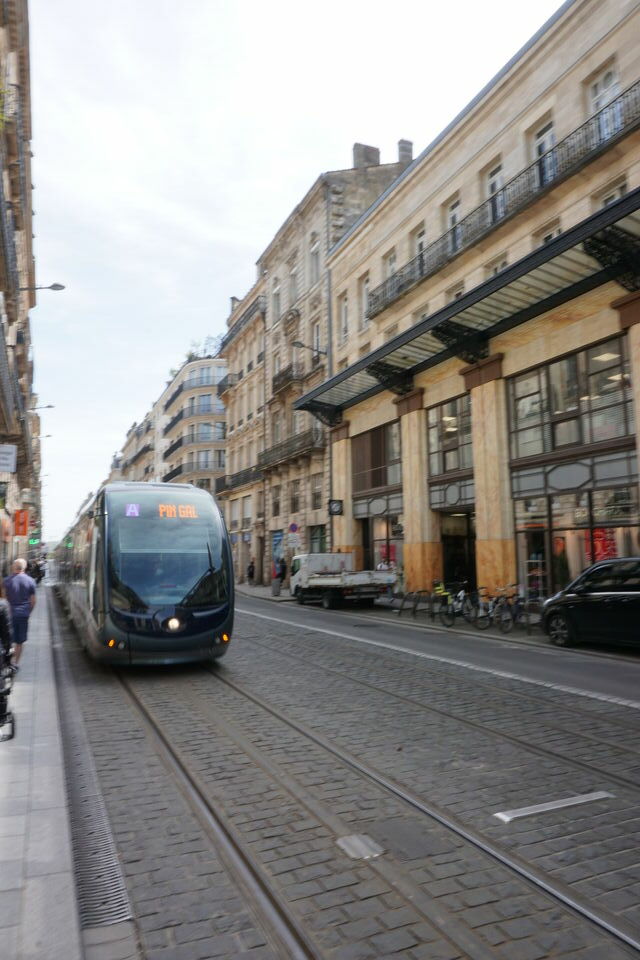 TIJA CESSION-LOCAL COMMERCIAL-BORDEAUX-33