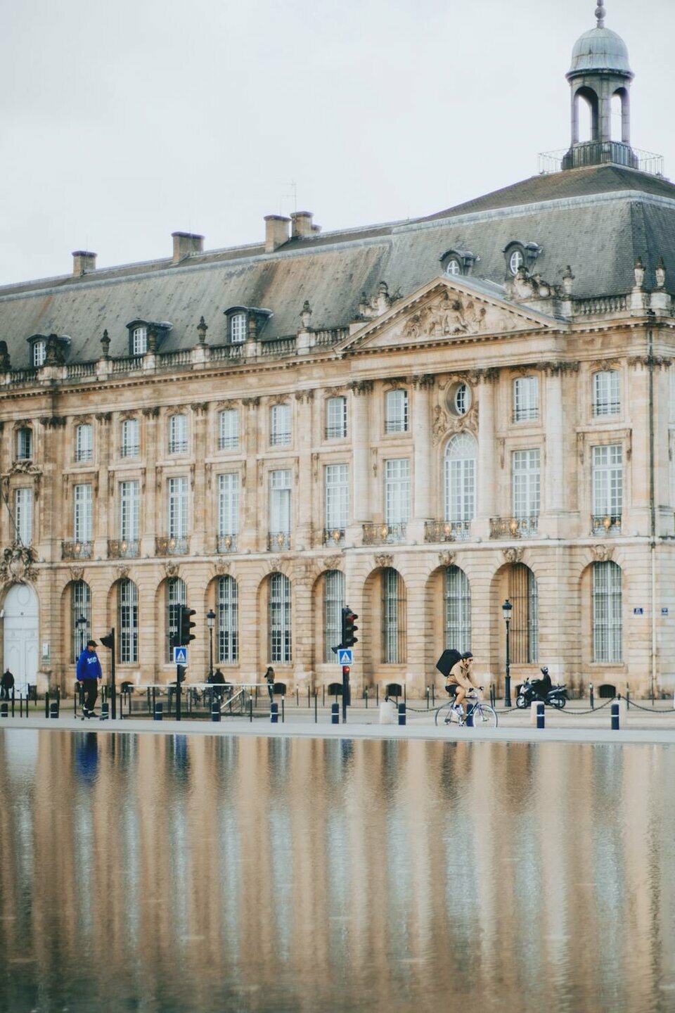 TIJA LOCATION-LOCAL COMMERCIAL-BORDEAUX-33