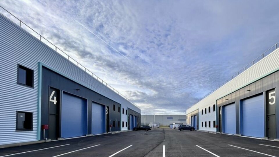 ARCHE DEVELOPPEMENTS VENTE-LOCAL D'ACTIVITE-SAINT_VULBAS-01