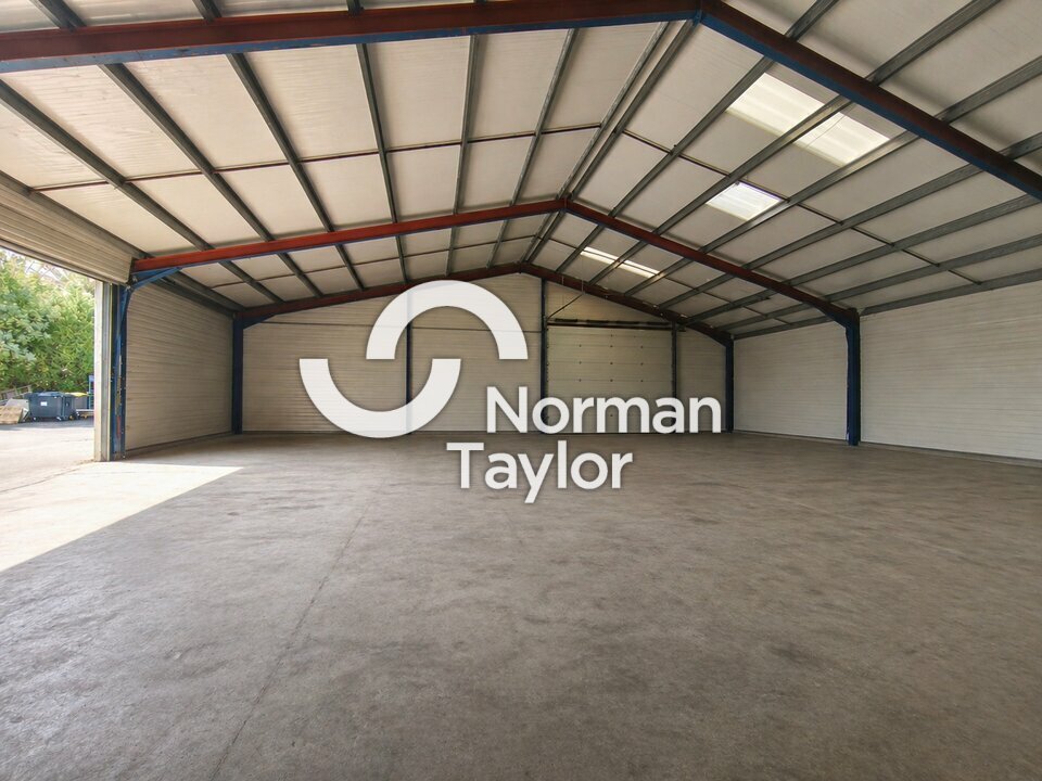 NORMAN TAYLOR PAYS BASQUE LOCATION-LOCAL D'ACTIVITE-BAYONNE-64