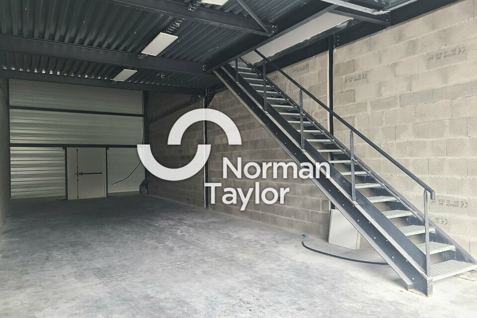 NORMAN TAYLOR PAYS BASQUE LOCATION-LOCAL D'ACTIVITE-BAYONNE-64