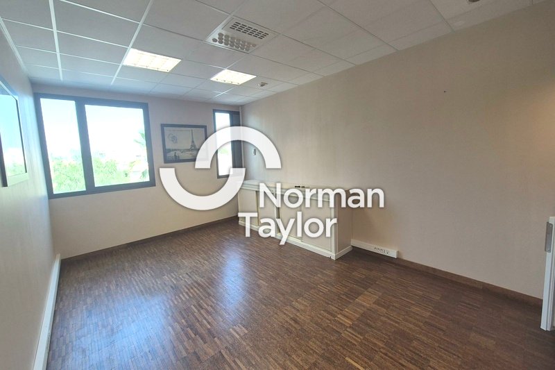 NORMAN TAYLOR MONTPELLIER LOCATION-BUREAUX-BEZIERS-34