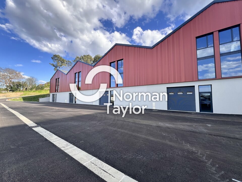 NORMAN TAYLOR PAYS BASQUE LOCATION-LOCAL D'ACTIVITE-BIARRITZ-64