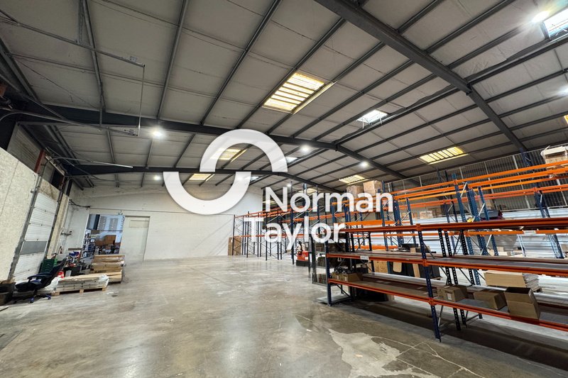 NORMAN TAYLOR MONTPELLIER VENTE-BUREAUX-SAINT_MARTIN_DE_LONDRES-34