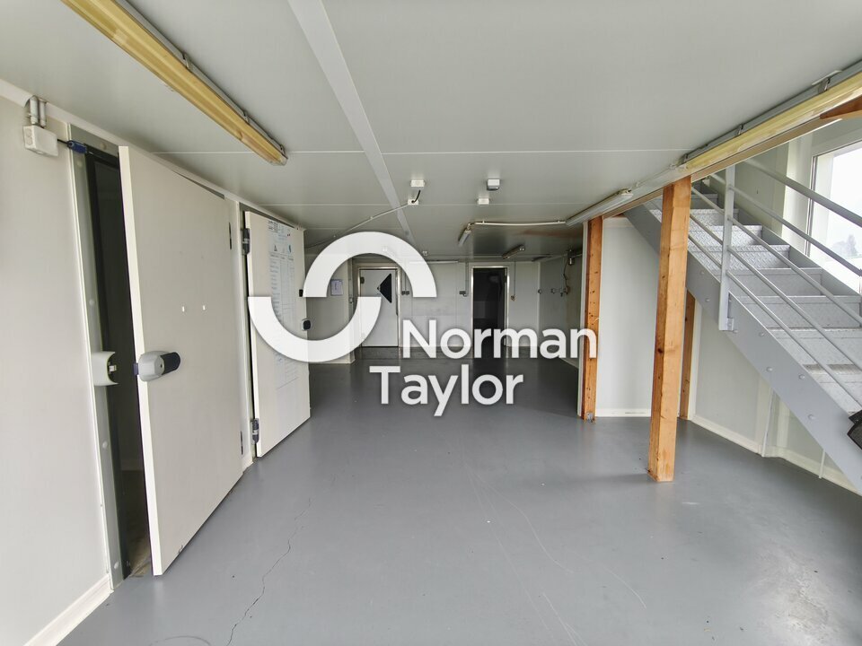 NORMAN TAYLOR PAYS BASQUE LOCATION-LOCAL D'ACTIVITE-BRISCOUS-64