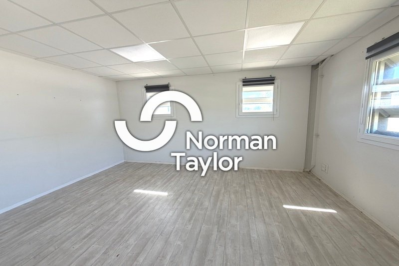 NORMAN TAYLOR MONTPELLIER LOCATION-BUREAUX-PEROLS-34