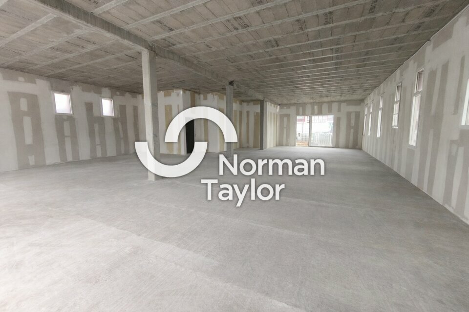 NORMAN TAYLOR PAYS BASQUE LOCATION-BUREAUX-BIDART-64