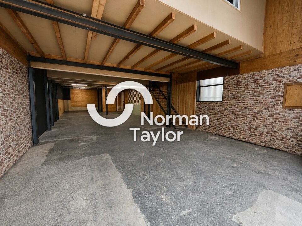 NORMAN TAYLOR PAYS BASQUE LOCATION-LOCAL D'ACTIVITE-CAPBRETON-40
