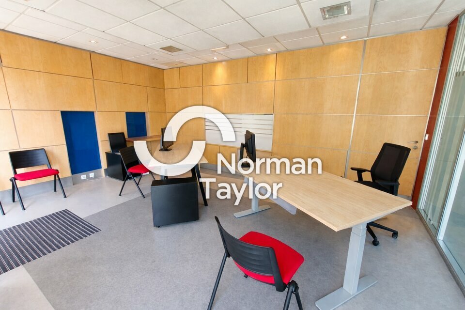 NORMAN TAYLOR PAYS BASQUE LOCATION-BUREAUX-BAYONNE-64