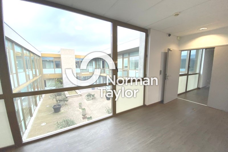 NORMAN TAYLOR MONTPELLIER LOCATION-BUREAUX-MAUGUIO-34