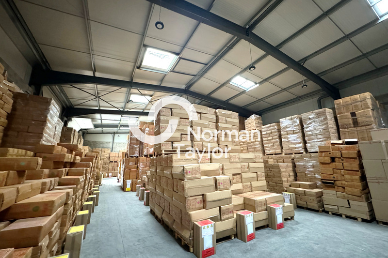 NORMAN TAYLOR MONTPELLIER LOCATION-LOCAL D'ACTIVITE-NIMES-30
