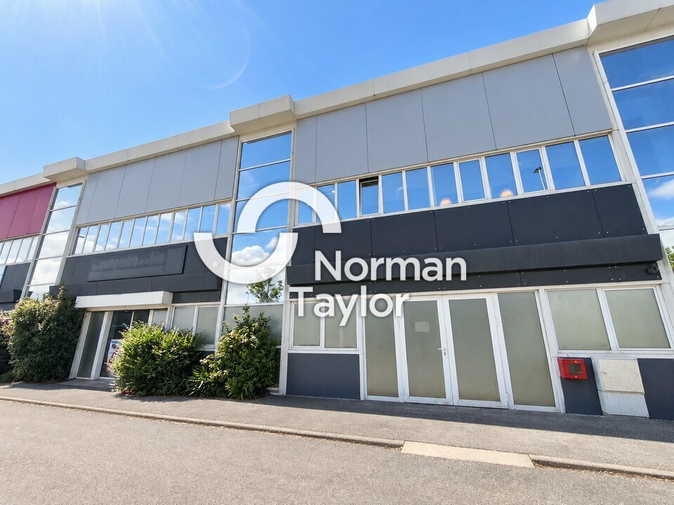 NORMAN TAYLOR PAYS BASQUE LOCATION-LOCAL COMMERCIAL-BIARRITZ-64