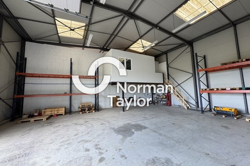 NORMAN TAYLOR MONTPELLIER LOCATION-LOCAL D'ACTIVITE-GIGEAN-34