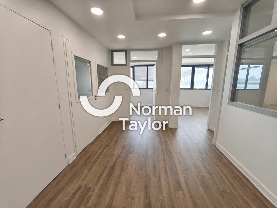 NORMAN TAYLOR PAYS BASQUE LOCATION-BUREAUX-BIARRITZ-64