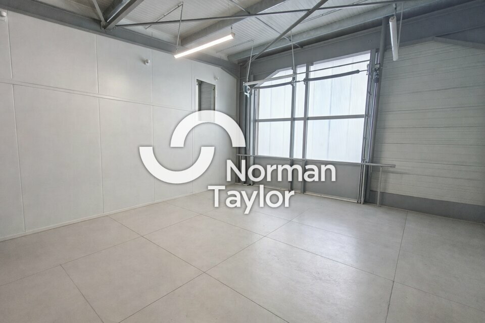 NORMAN TAYLOR PAYS BASQUE LOCATION-LOCAL D'ACTIVITE-ANGLET-64