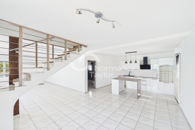 NORMAN TAYLOR MONTPELLIER LOCATION-BUREAUX-FABREGUES-34