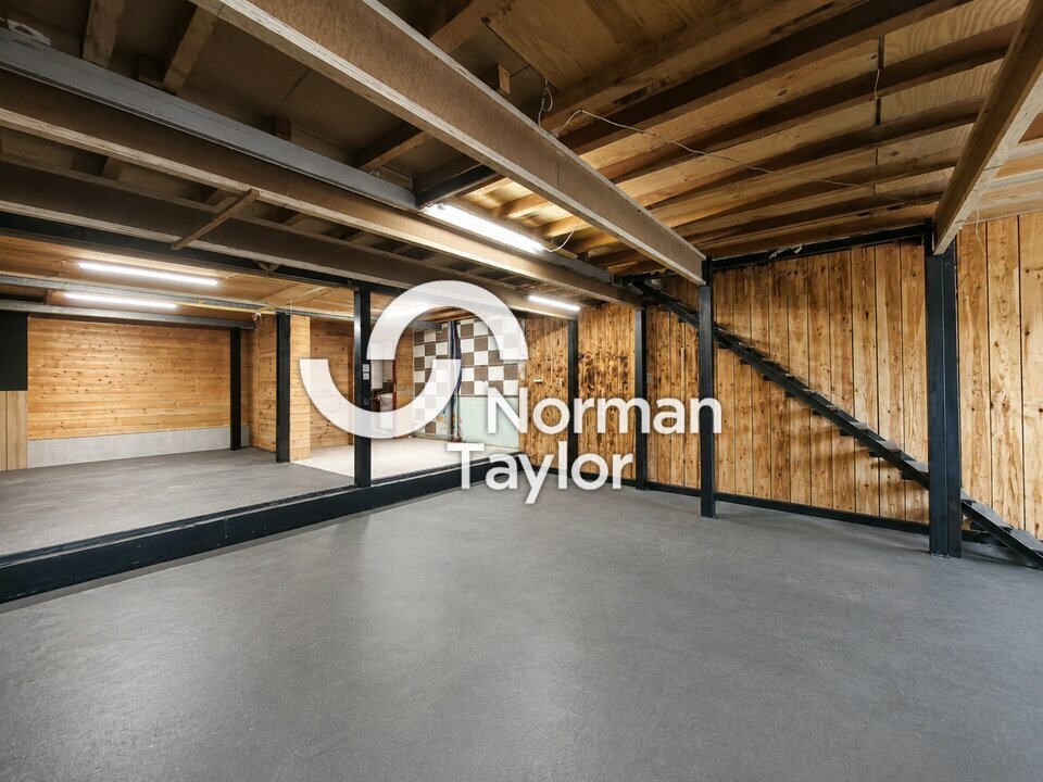 NORMAN TAYLOR PAYS BASQUE VENTE-LOCAL D'ACTIVITE-CAPBRETON-40