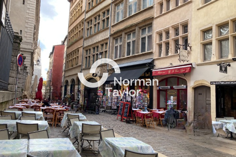 NORMAN TAYLOR LYON LOCATION-LOCAL COMMERCIAL-LYON_5-69
