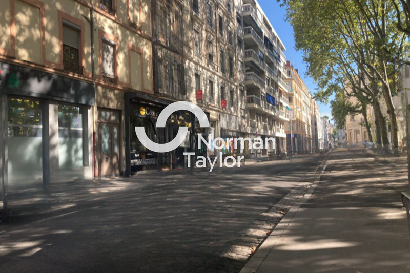NORMAN TAYLOR LYON LOCATION-LOCAL COMMERCIAL-LYON_3-69