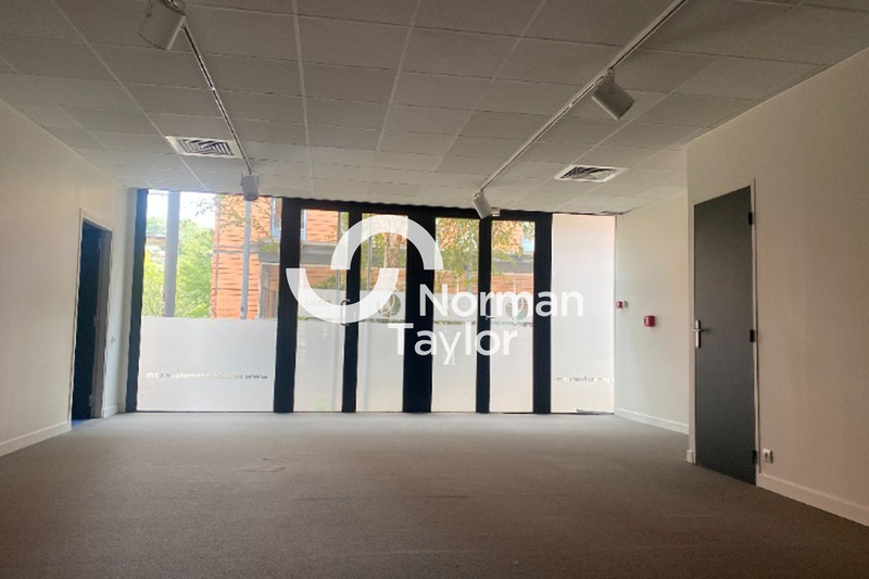 NORMAN TAYLOR LYON LOCATION-BUREAUX-LYON_6-69