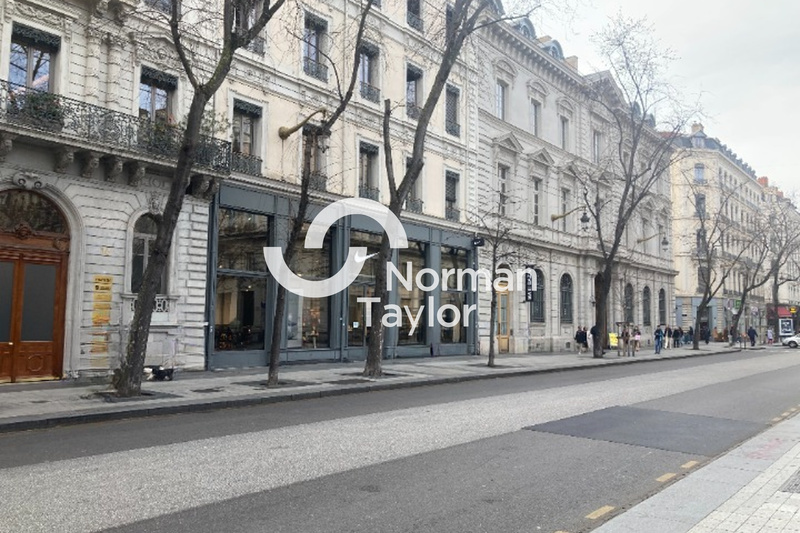 NORMAN TAYLOR LYON CESSION-LOCAL COMMERCIAL-LYON_2-69