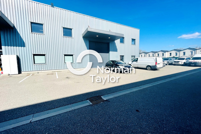 NORMAN TAYLOR LYON LOCATION-LOCAL D'ACTIVITE-SAINT_PRIEST-69