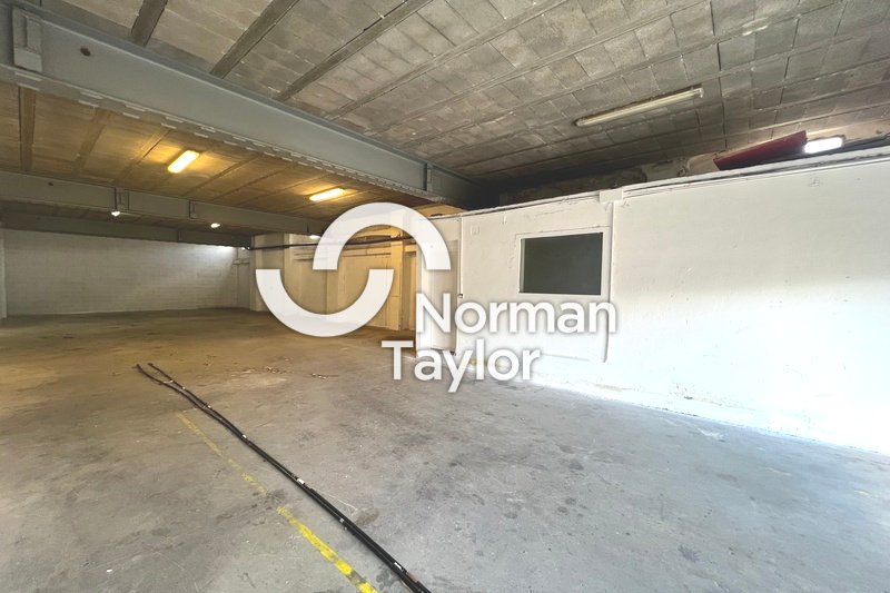 NORMAN TAYLOR MONTPELLIER LOCATION-LOCAL D'ACTIVITE-SAINT_GENIS_DES_FONTAINES-66