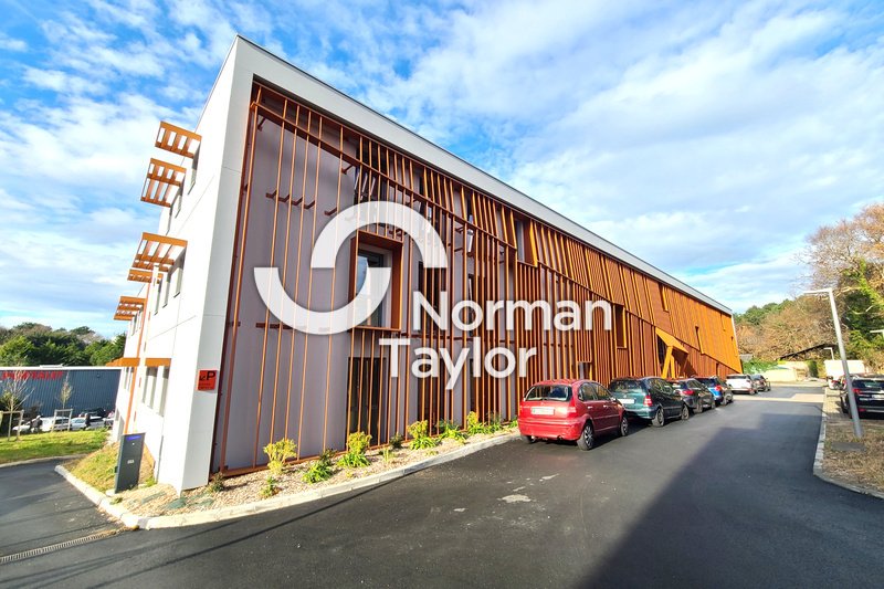 NORMAN TAYLOR PAYS BASQUE VENTE-BUREAUX-BIARRITZ-64