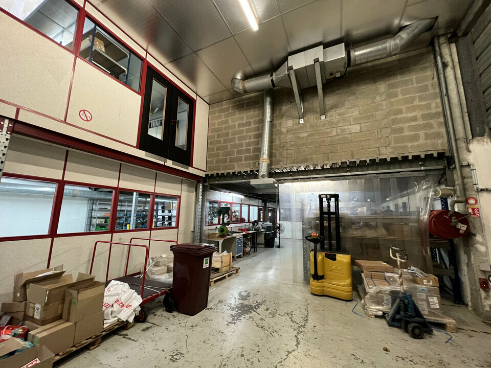 SISTOM VENTE-LOCAL D'ACTIVITE-FERRIERES-77