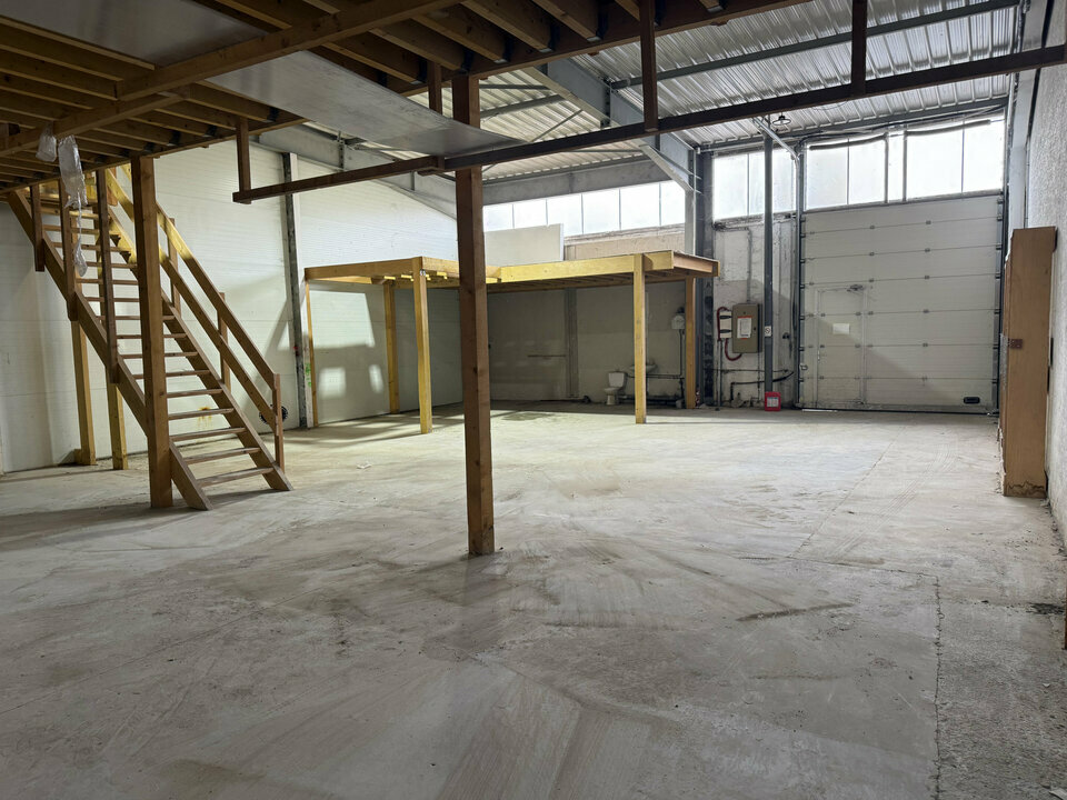 SISTOM LOCATION-LOCAL D'ACTIVITE-FONTENAY-TRESIGNY-77