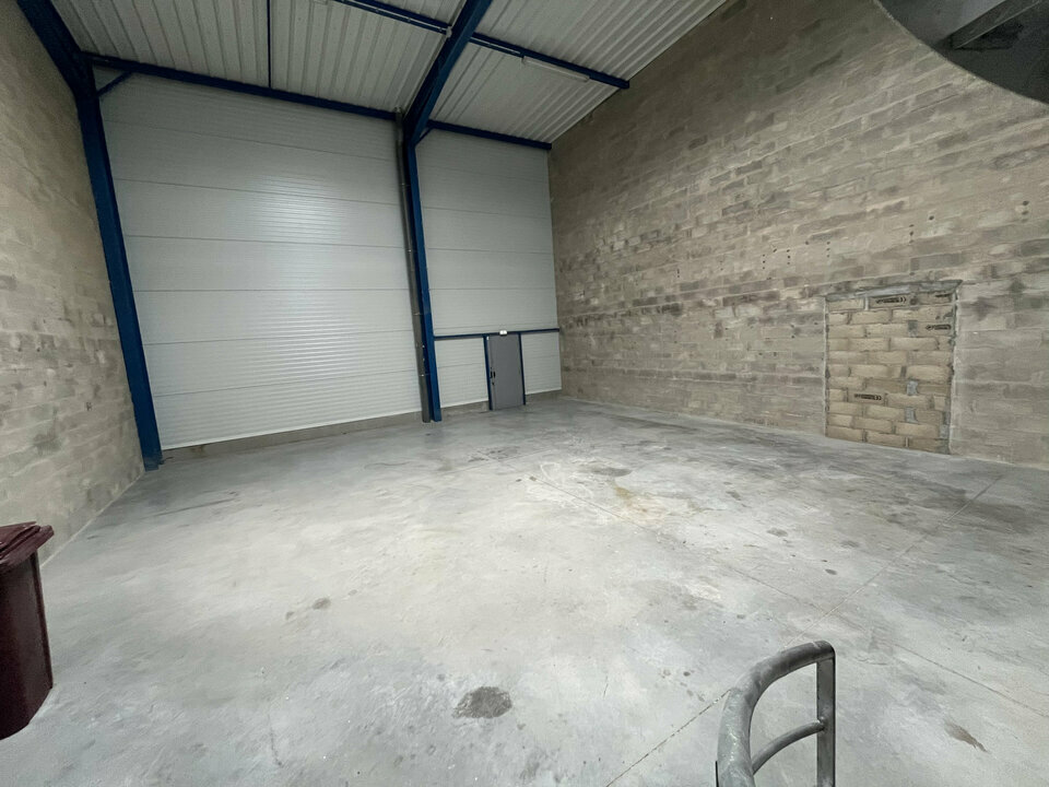SISTOM LOCATION-LOCAL D'ACTIVITE-COURTRY-77