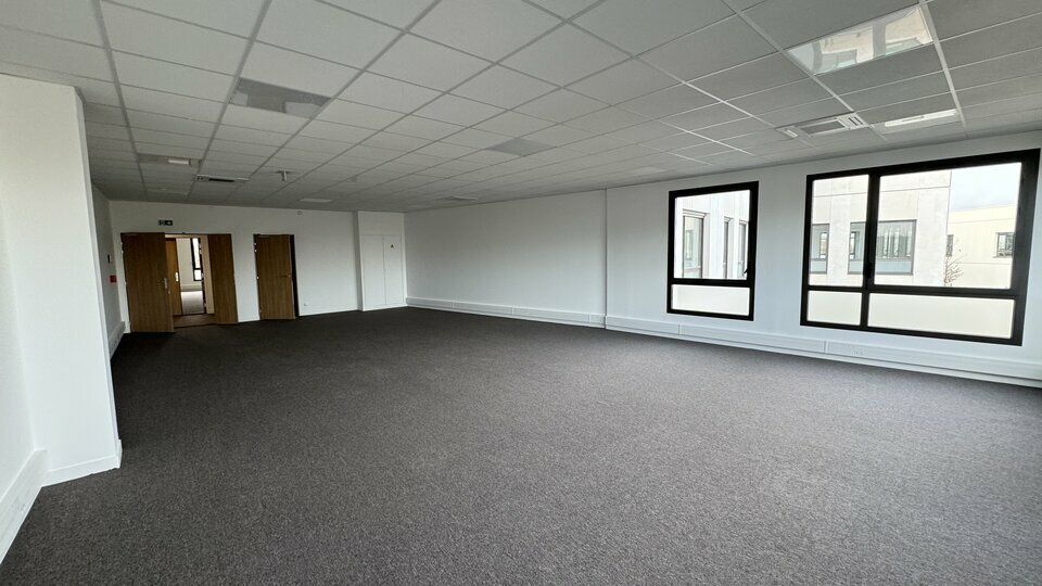 SISTOM VENTE-BUREAUX-SERRIS-77