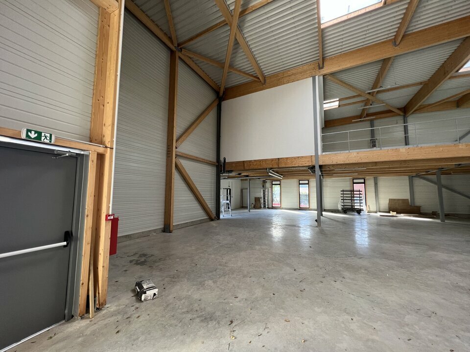 SISTOM LOCATION-LOCAL D'ACTIVITE-CHANTELOUP_EN_BRIE-77