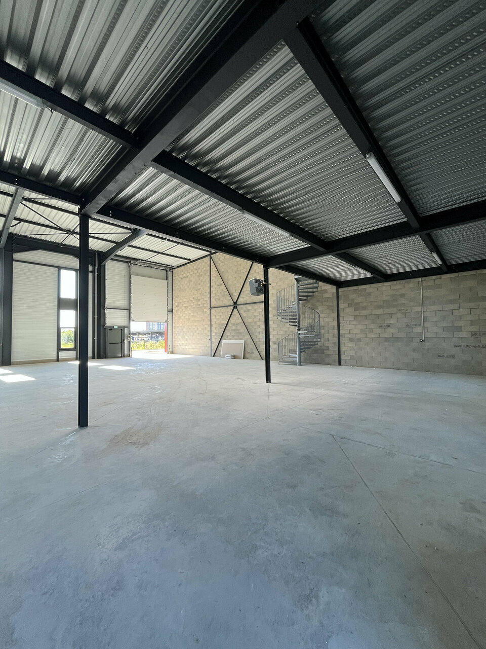 SISTOM LOCATION-LOCAL D'ACTIVITE-SERRIS-77