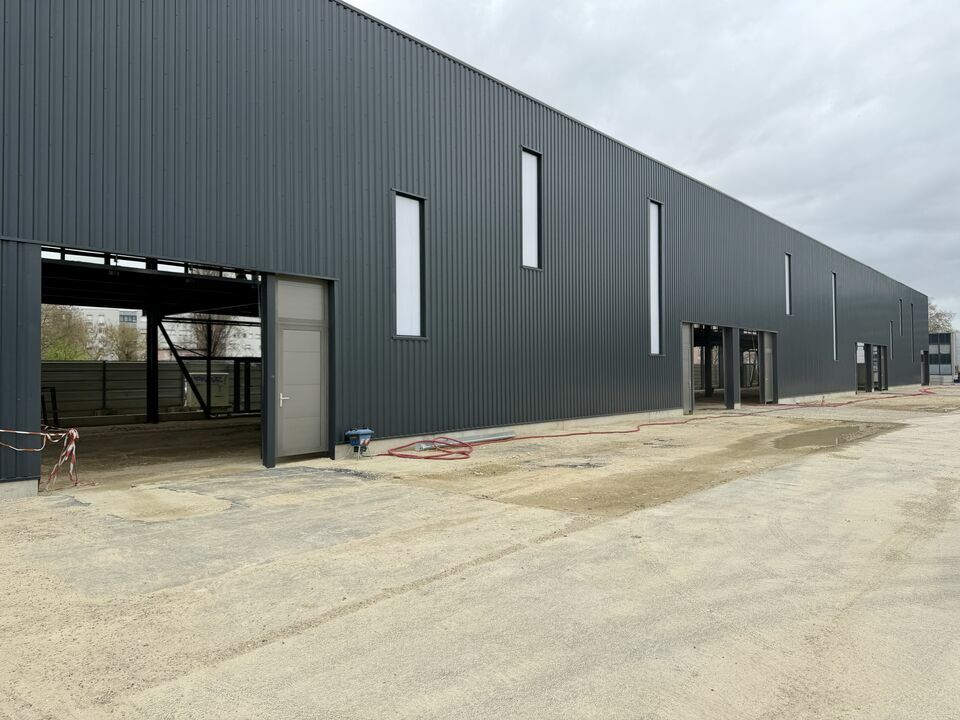 SISTOM VENTE-LOCAL D'ACTIVITE-STAINS-93