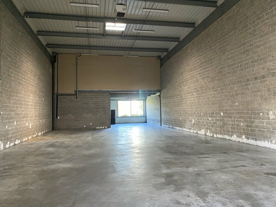 SISTOM LOCATION-LOCAL D'ACTIVITE-STAINS-93