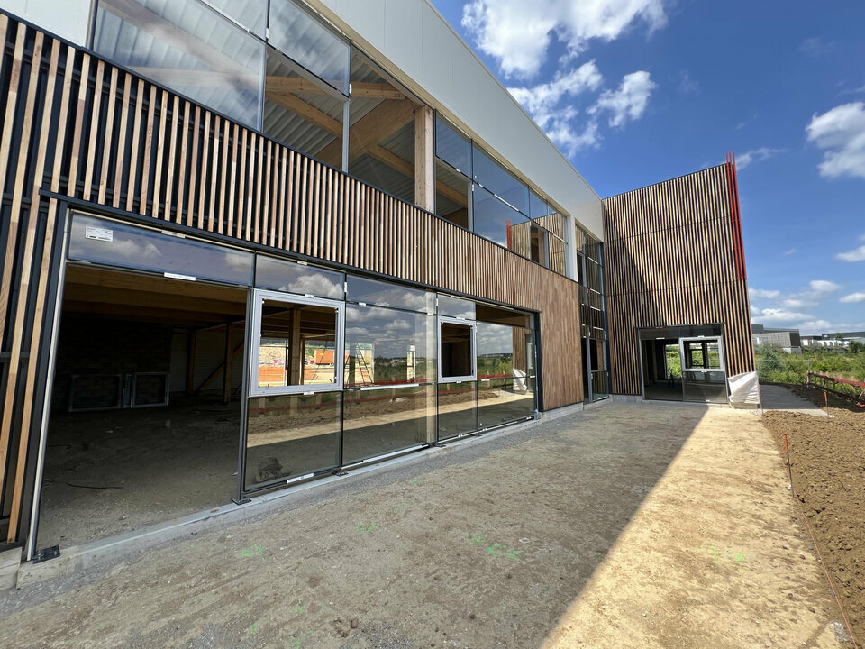 SISTOM LOCATION-LOCAL COMMERCIAL-LOUVRES-95