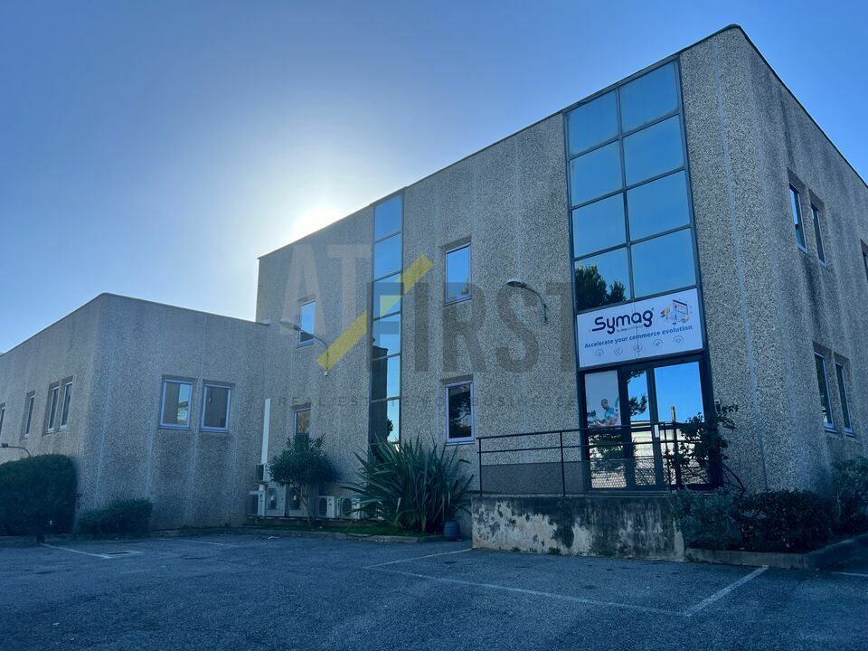 AT FIRST LOCATION-ENTREPOT-ANTIBES-06