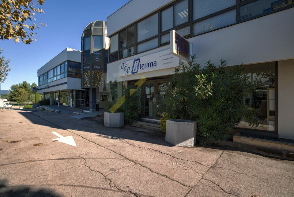 AT FIRST LOCATION-BUREAUX-ANTIBES-06